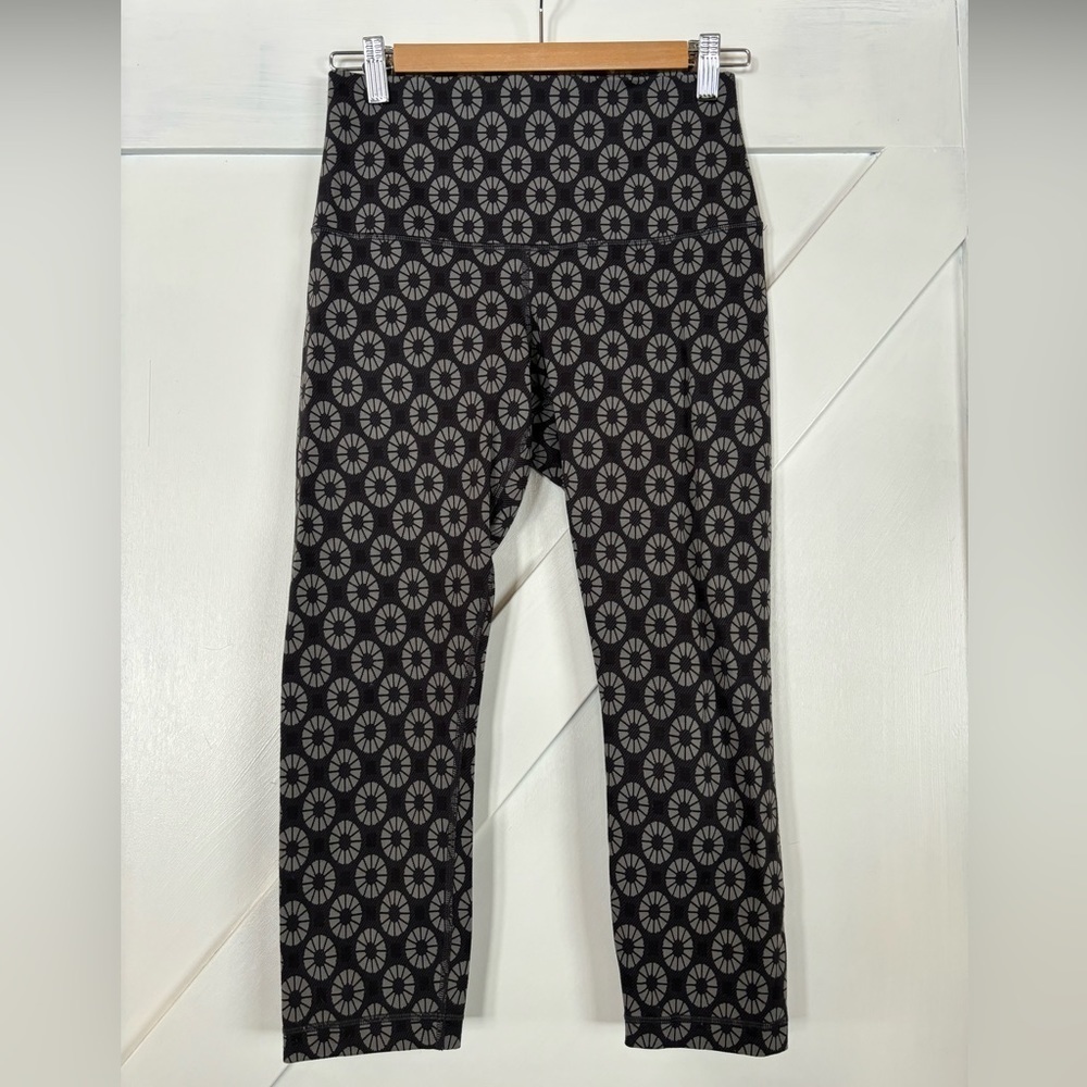 Lululemon Wunder Under Crop 2 - circle geo slate